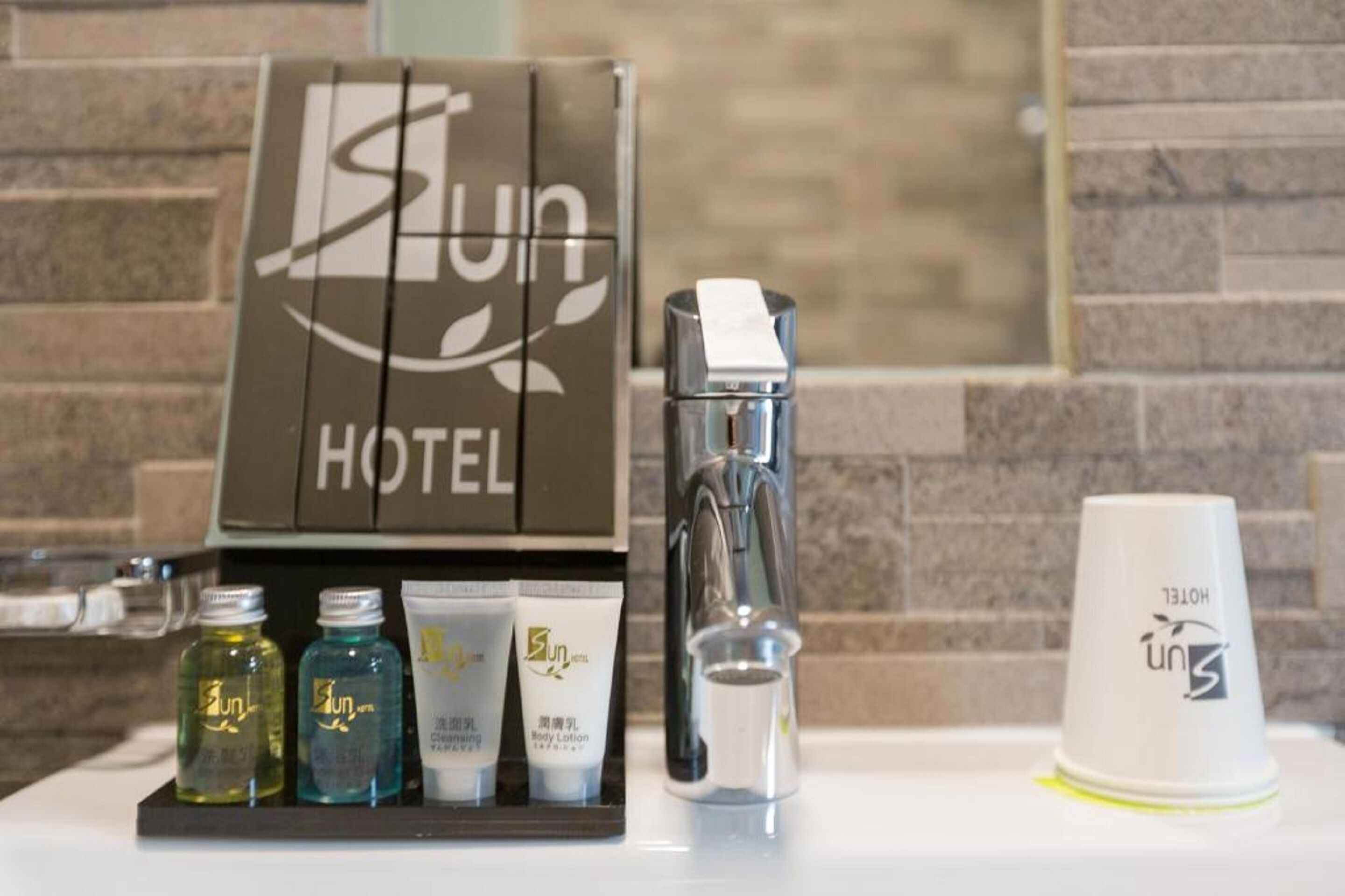 superior twin room, 2 single beds | minibar, in-room safe, desk, blackout curtains