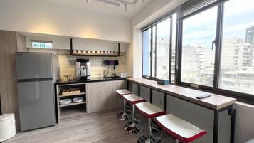 1 bedroom, down comforters, blackout drapes, free WiFi