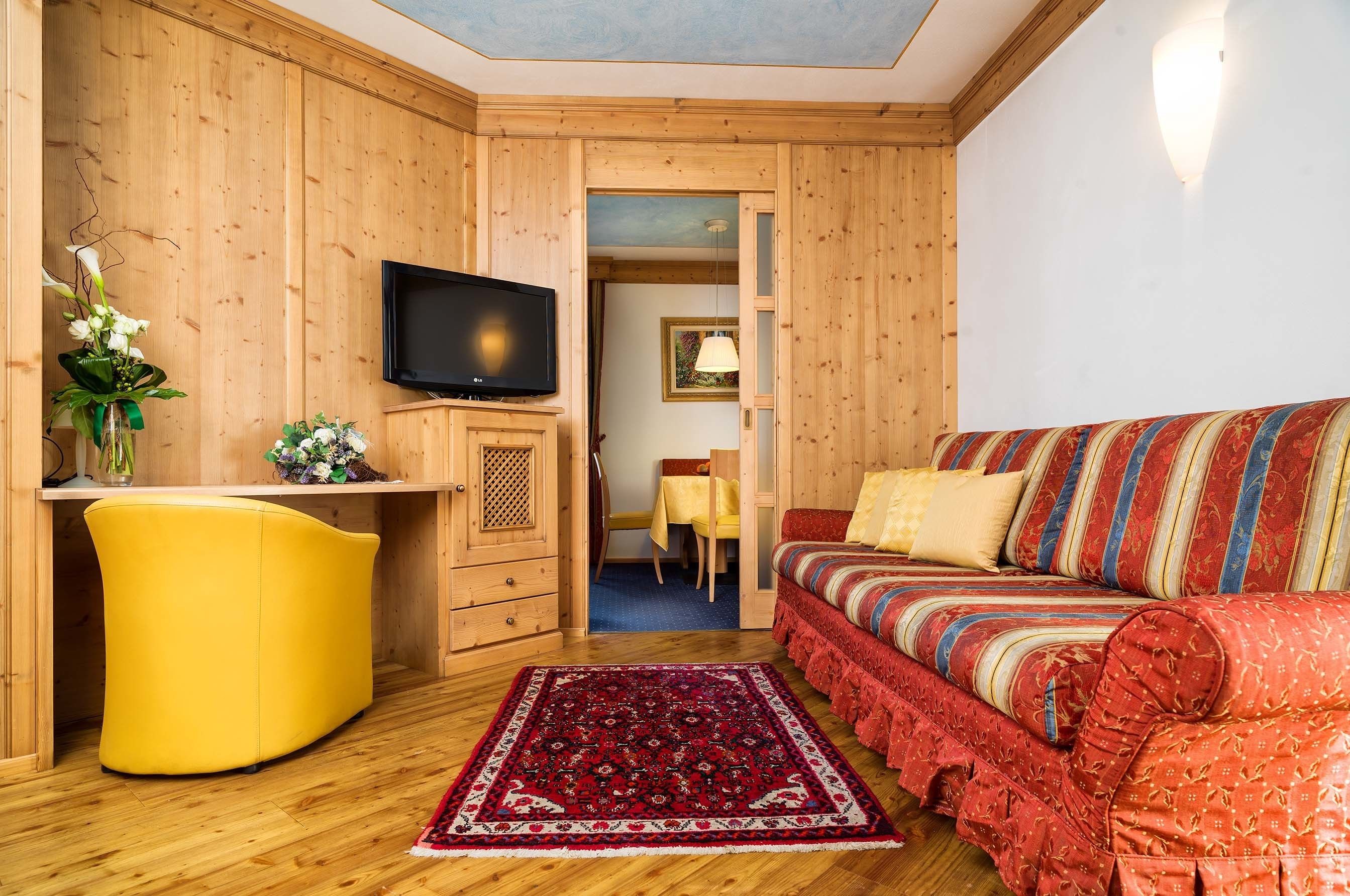 deluxe double room | premium bedding, down duvets, minibar, in-room safe