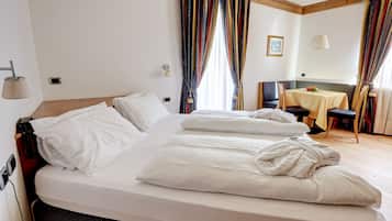Junior Suite | 1 bedroom, premium bedding, down duvets, minibar