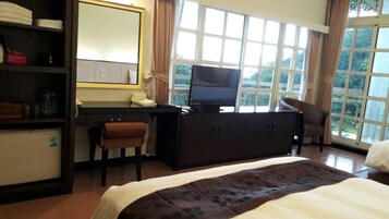 經濟三人房, 1 間臥室, 山景, 湖畔 | 客房景觀