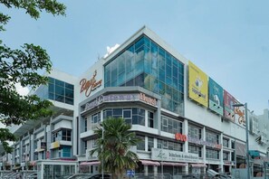 Exterior - Bangi Gateway Hotel (Bandar Baru Bangi)