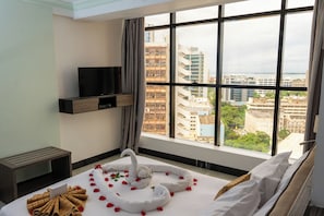Superior Room, 1 Queen Bed | Hypo-allergenic bedding, minibar, in-room safe, desk - Golden Tulip Dar Es Salaam City Center Hotel (Dar es Salaam)