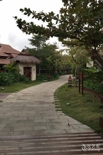 Shifeng International Holiday Hotel