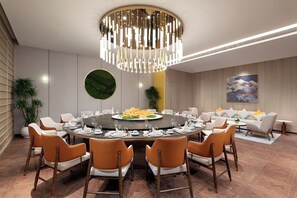 Restaurant - voco Lianyungang Haizhou Bay by IHG (Lianyungang)