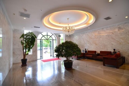 Jinyuwan Hotel (Dalian Lvshun University Town)