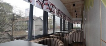 Chengdu Peach Garden Hotel