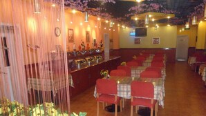 Restaurant -  Ji hotel (Sanyuan Xiqiao store, Beijing International Exhibition)  (Beijing)