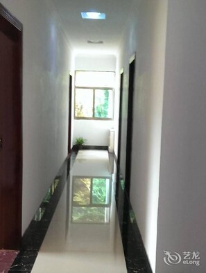 Interior - Xiangcun Inn (Shaoyang)