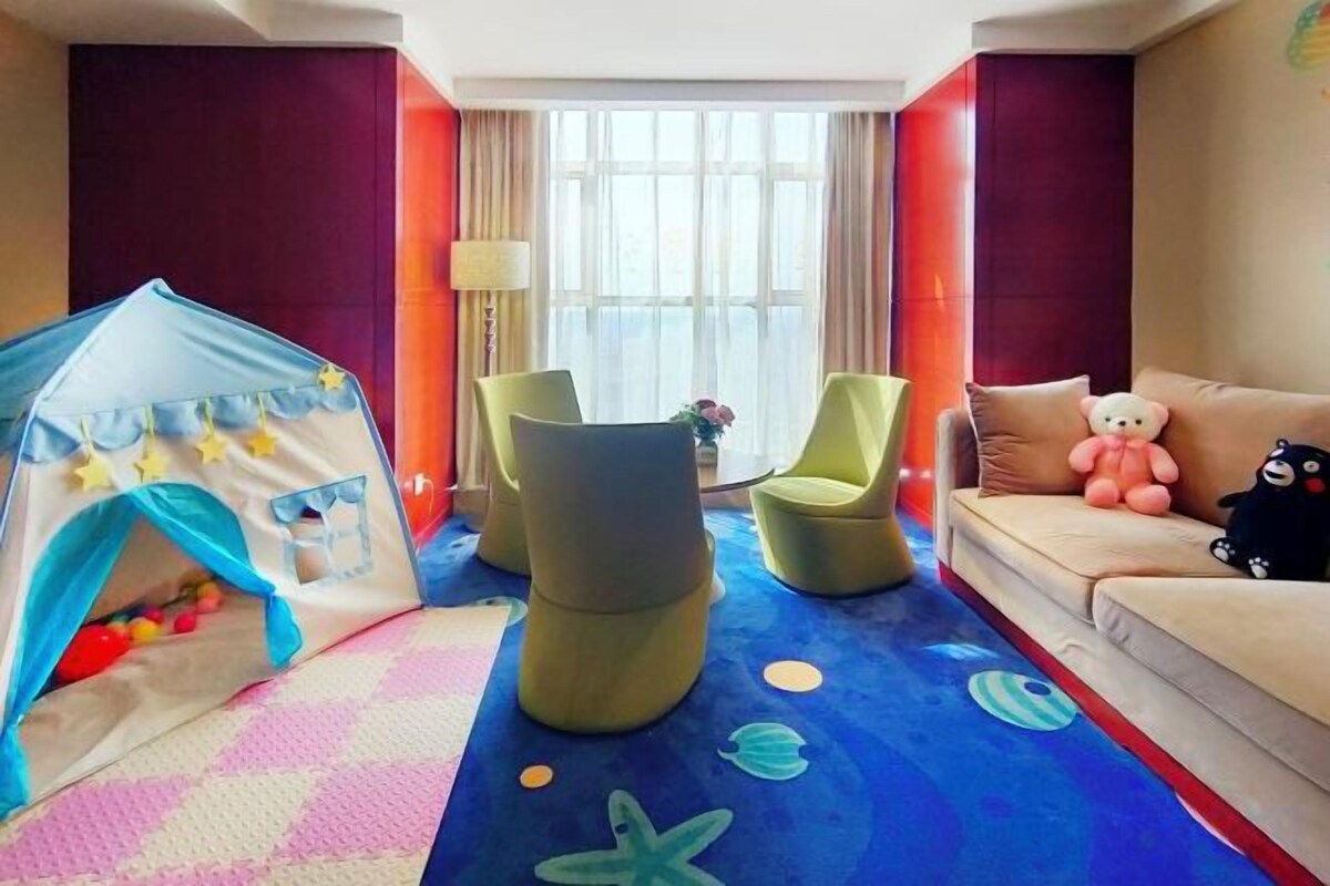 Parent-child Room
