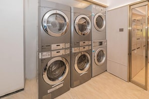 Laundry room - HanTing Hotel (Beijing New China International Exhibition Center) (Beijing)