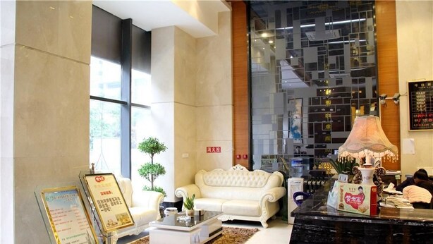 Lobby - Chengdu Huanglaowu Hotel (Chengdu)