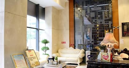 Chengdu Huanglaowu Hotel