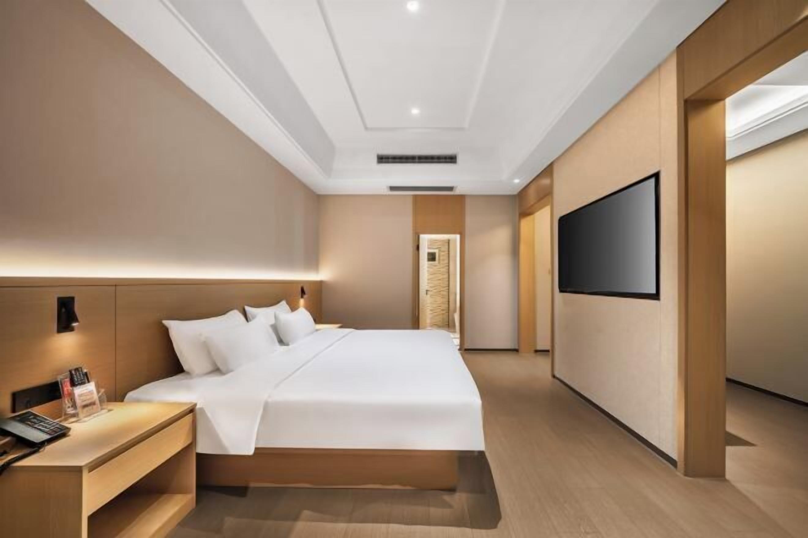 In-room safe, blackout curtains, iron/ironing board, free WiFi