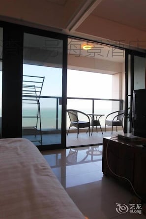 3 bedrooms - North Bay No. 1 Hotel Apartment (Beihai)