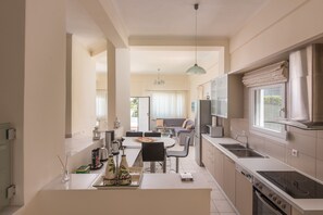 Duplex, 4 Bedrooms, Jetted Tub, Sea View | Private kitchen