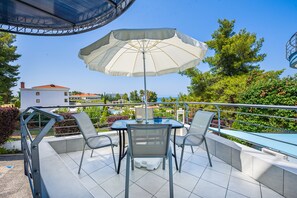 Duplex, 4 Bedrooms, Jetted Tub, Sea View | Balcony