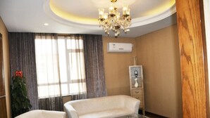 Unclassified image, 3 of 47, button - Dushi 118 Hotel (Qingdao)
