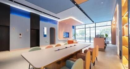 HanTing Hotel (Shanghai Huajing)