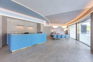 Lobby - HanTing Hotel (Shanghai Hongqiao Railway Station) (Shanghai)