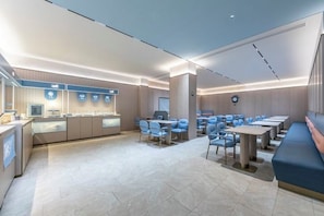 Unclassified image, 4 of 22, button - HanTing Hotel (Shanghai Hongqiao Railway Station) (Shanghai)