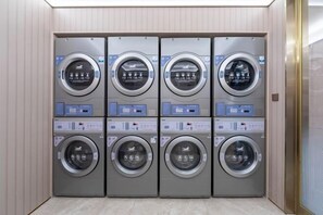 Laundry room - HanTing Hotel (Shanghai Hongqiao Railway Station) (Shanghai)