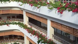 Exterior - Haikou Hongheyuan Healthcare Holiday Hotel (Haikou)