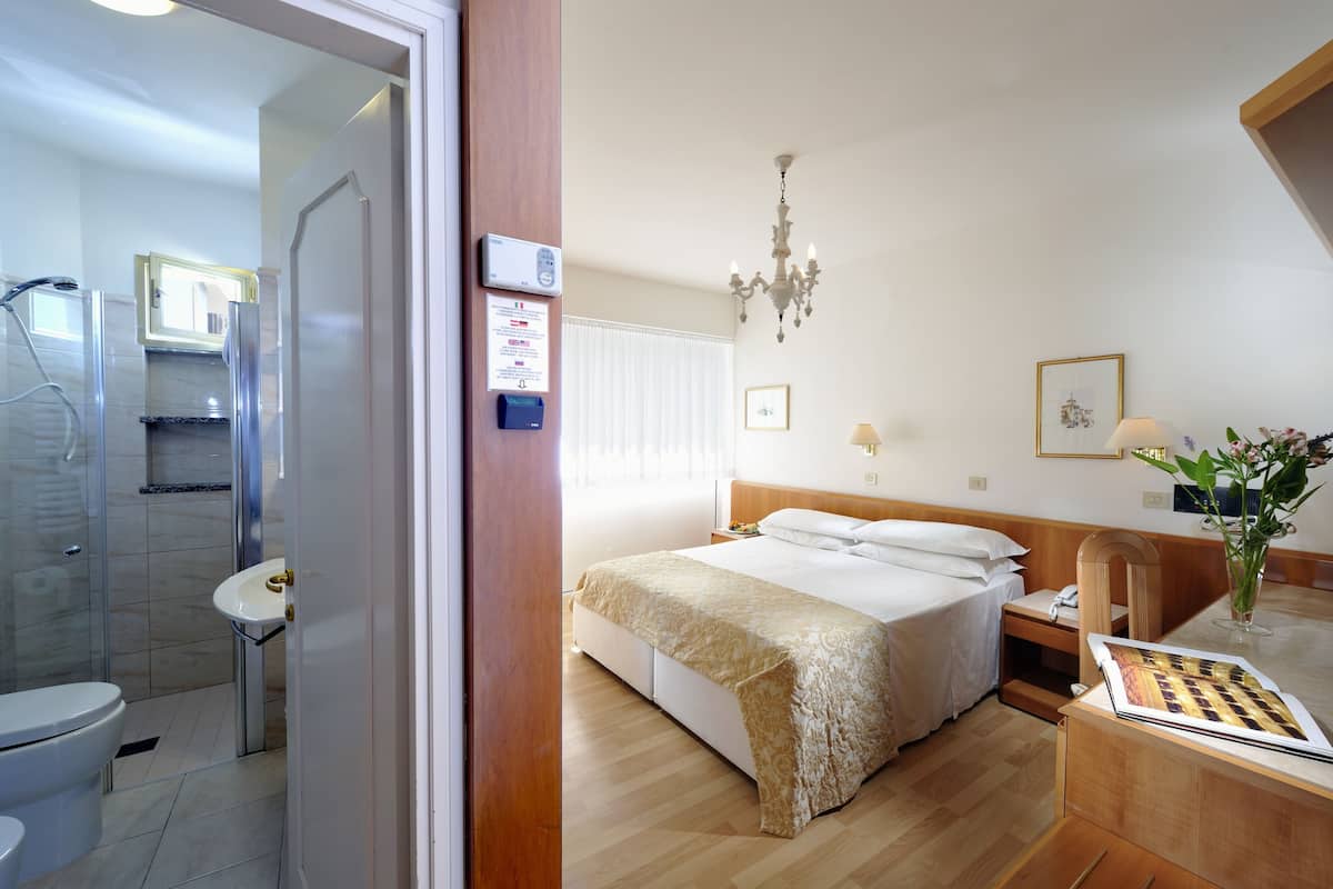 Articles gratuits dans le mini-bar, coffres-forts dans les chambres