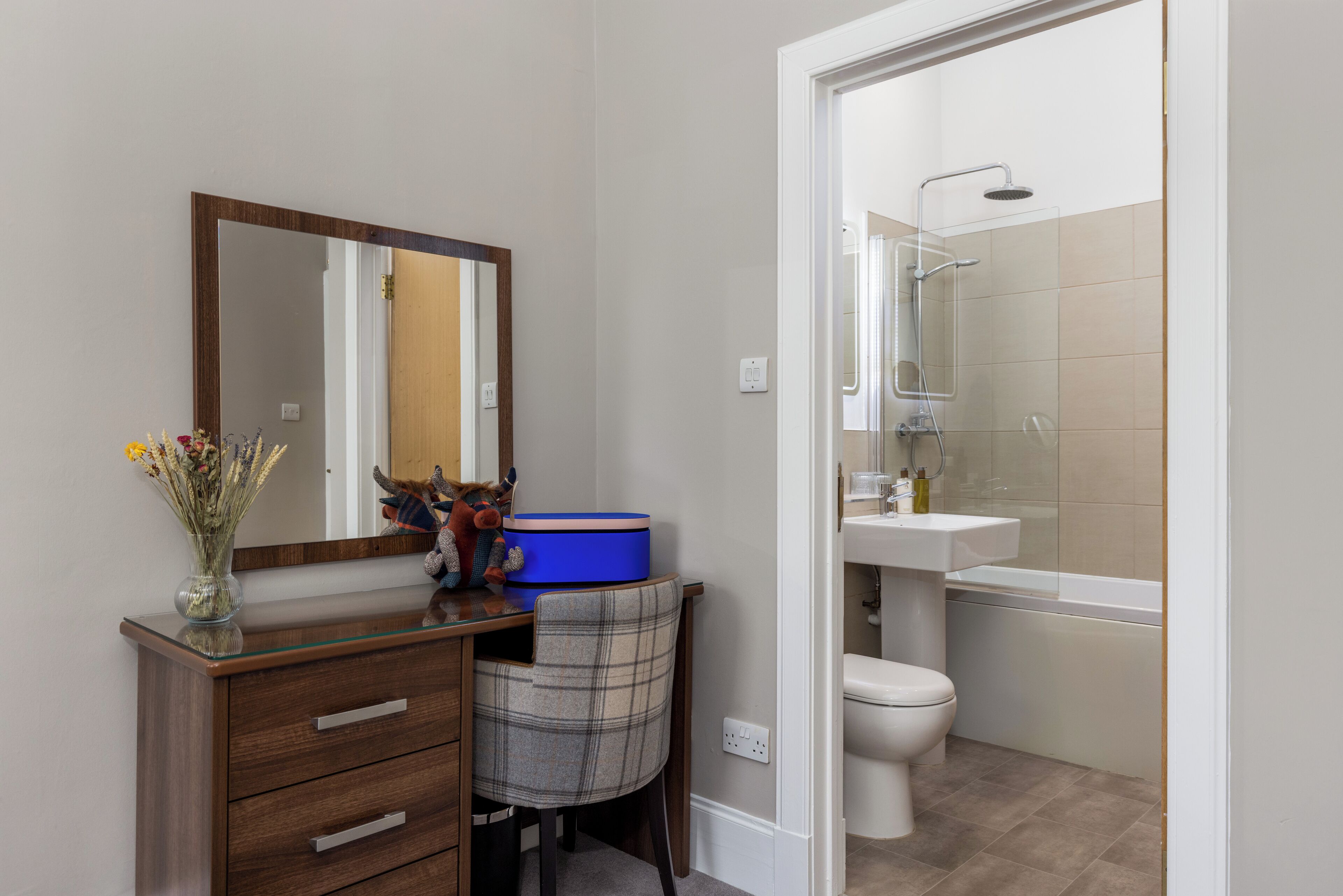 superior double or twin room | iron/ironing board, free wifi, bed sheets