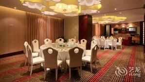 Restaurant - Lakeside Camphor Tree Hotel (Changzhou)