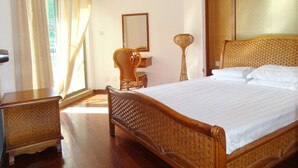 Room - Crystal Blue Bay Vacation Hotel (Sanya)