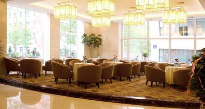 White Clouds Hotel - Dalian