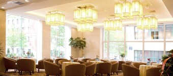 White Clouds Hotel - Dalian