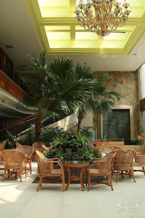 Lobby - Freely Hover Long Shan Hotel (Yunfu)