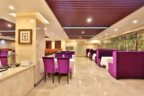 Restaurant - Qingdao Jinhong Sea View Holiday Hotel (Qingdao)