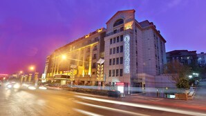 Unclassified image, 3 of 32, button - Qingdao Jinhong Sea View Holiday Hotel (Qingdao)