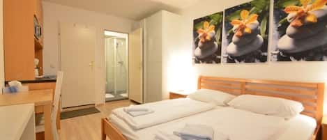 Studio Standard - icke-rökare - pentry (50⏠cleaning fee included) | SÀngtillbehör av högsta kvalitet, minibar och skrivbord