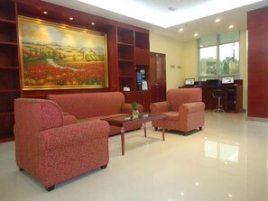 Lobby - Hanting Express Hotel Zhenjiang Railway Station North Square (Zhenjiang)