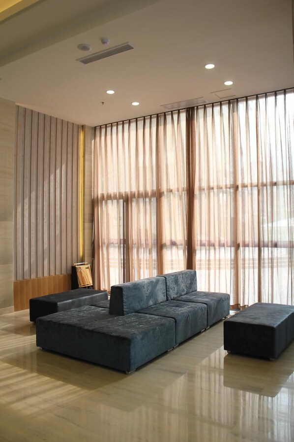 Lobby - Weihai Longwei Holiday Inns (Weihai)