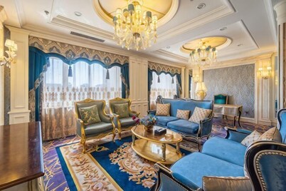 Run Zeng Hotel