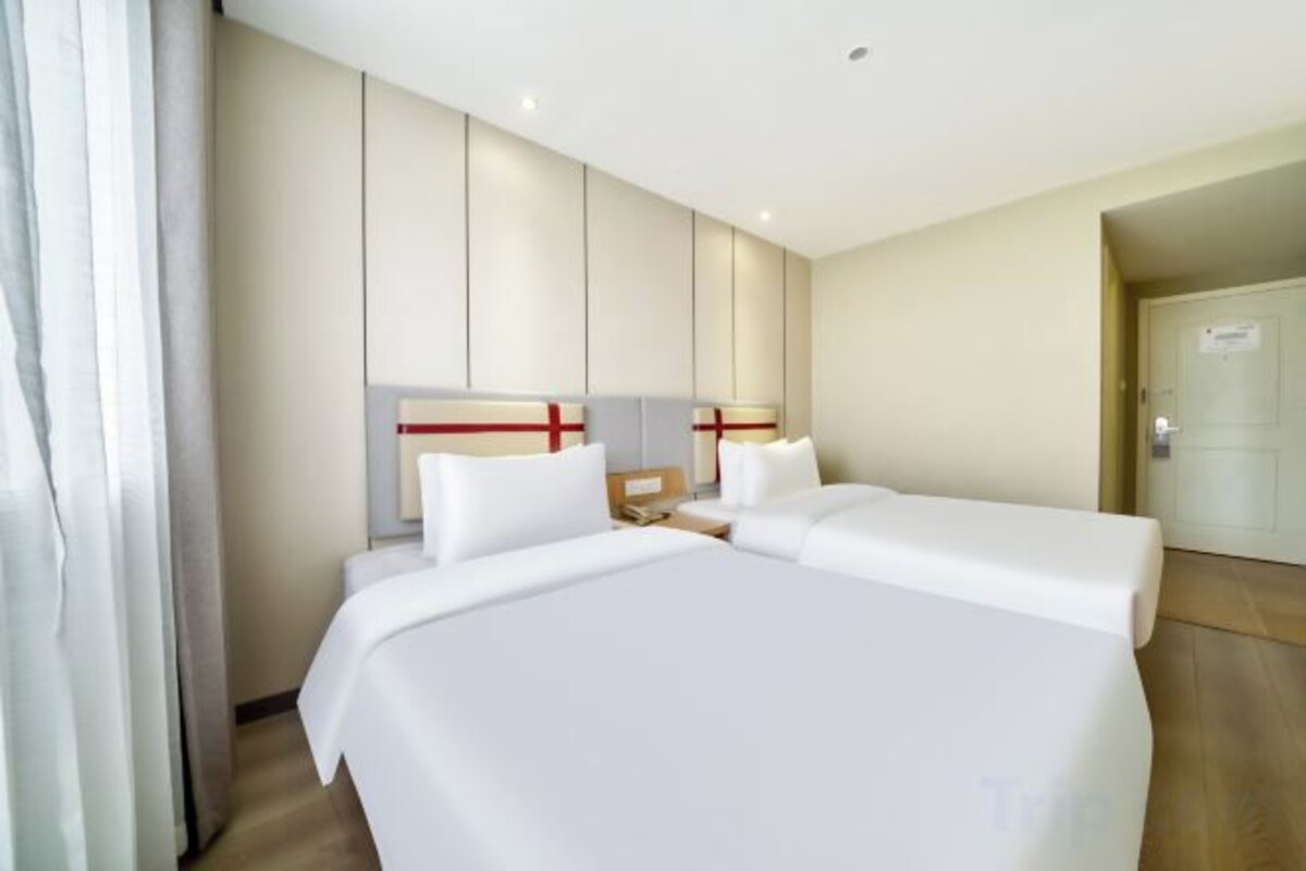 2-bed Room