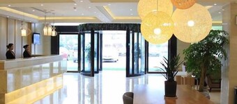 โรงแรมออลซีซั่นส์