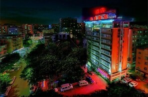 Exterior - Fengju Business Hotel (Hourui Metro Station, Shenzhen Airport) (Shenzhen)