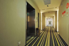 Interior - Guijing Business Hotel (Beijing)