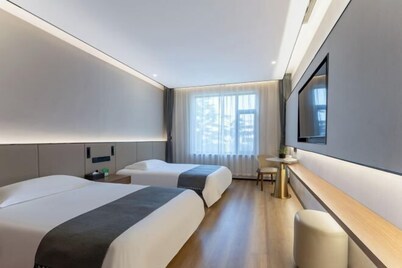 Xinyue Hotel