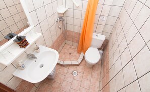 Free toiletries, hair dryer, towels