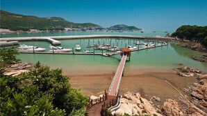 Unclassified image, 5 of 110, button - Zhoushan Putuo International Yacht Club Resort (Zhoushan)