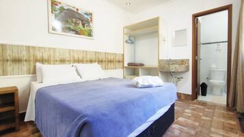 Quarto duplo básico, 1 cama de casal, vista para o jardim, no piso térreo | Roupas de cama de algodão egípcio, frigobar