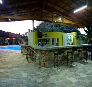 Bar (en la propiedad)