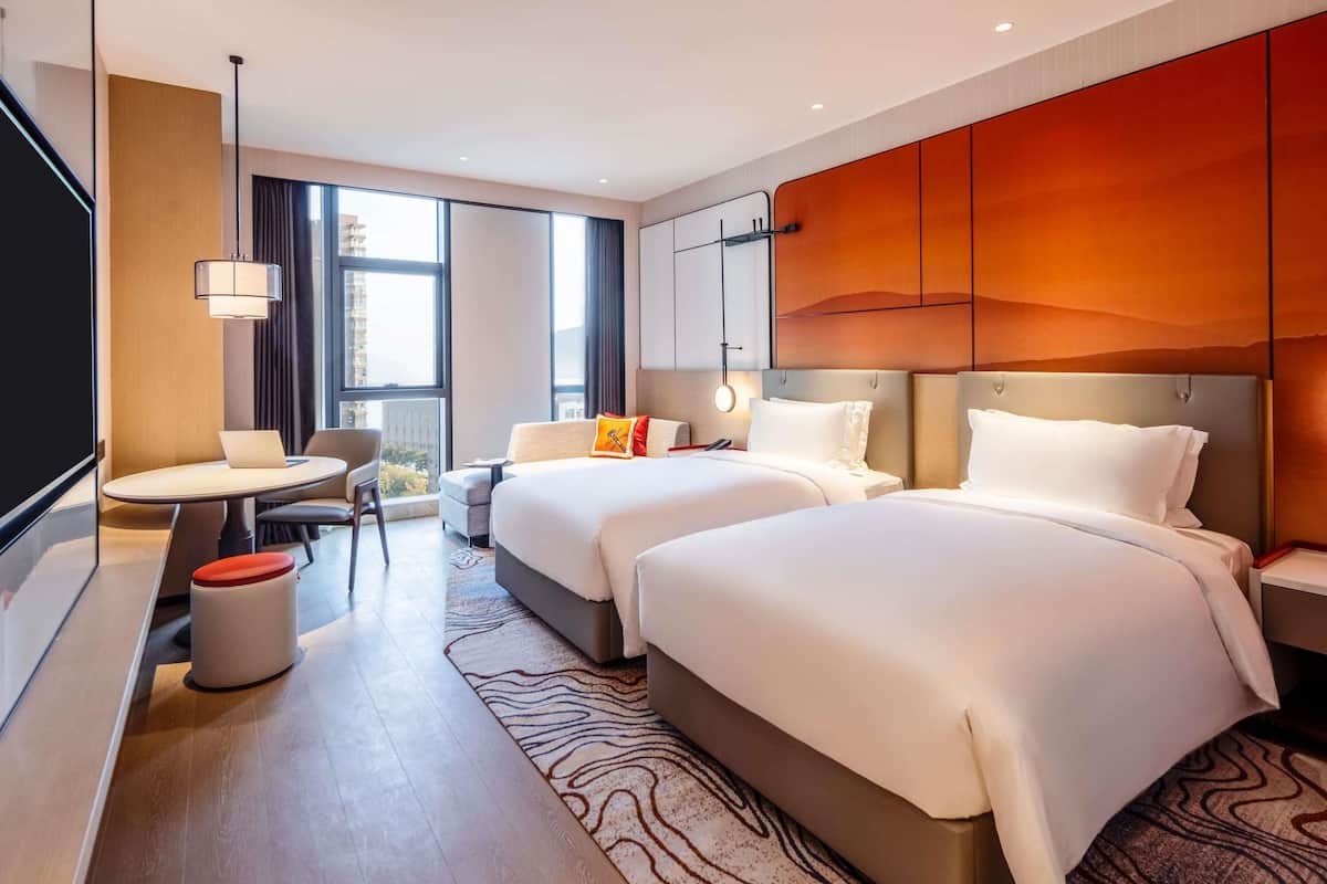 Down comforters, in-room safe, laptop workspace, blackout drapes